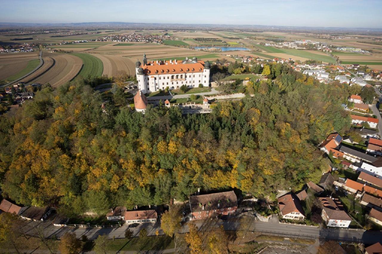 GästeHAUS&HOFladen Familie Öllerer Sitzenberg Exterior foto